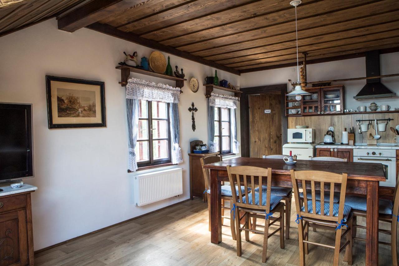 Apartmany Loucny Mlyn Kněžmost Exteriör bild